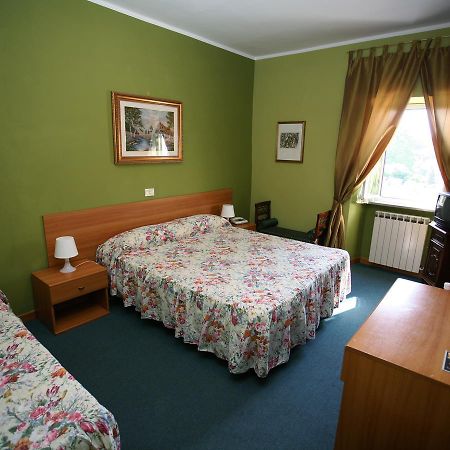 Hotel Sutrium Extérieur photo