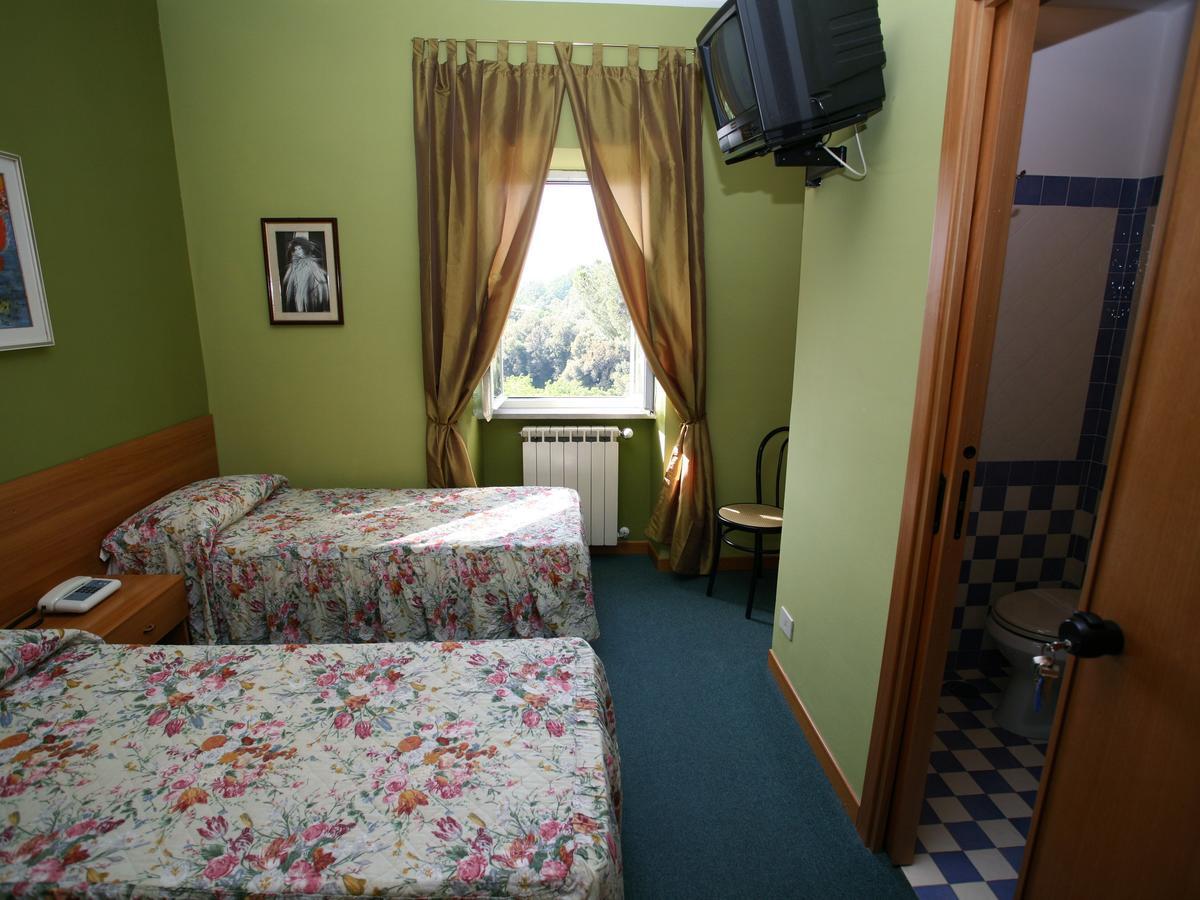 Hotel Sutrium Extérieur photo